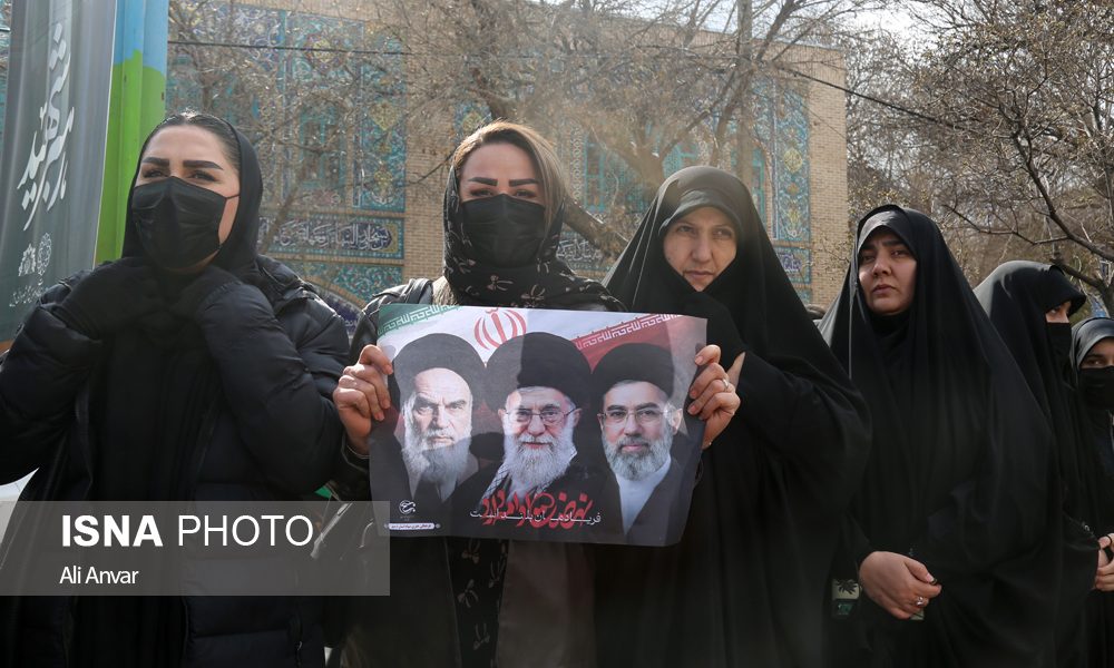 تشییع و تدفین پیکر ۳ شهیده حمله آمریکایی – صهیونی در اردبیل